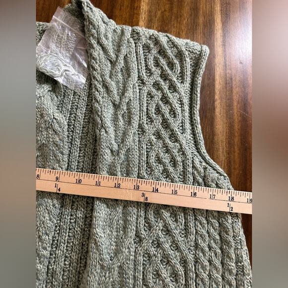 NWT Kilronan merino wool open front vest green - Picture 6 of 7
